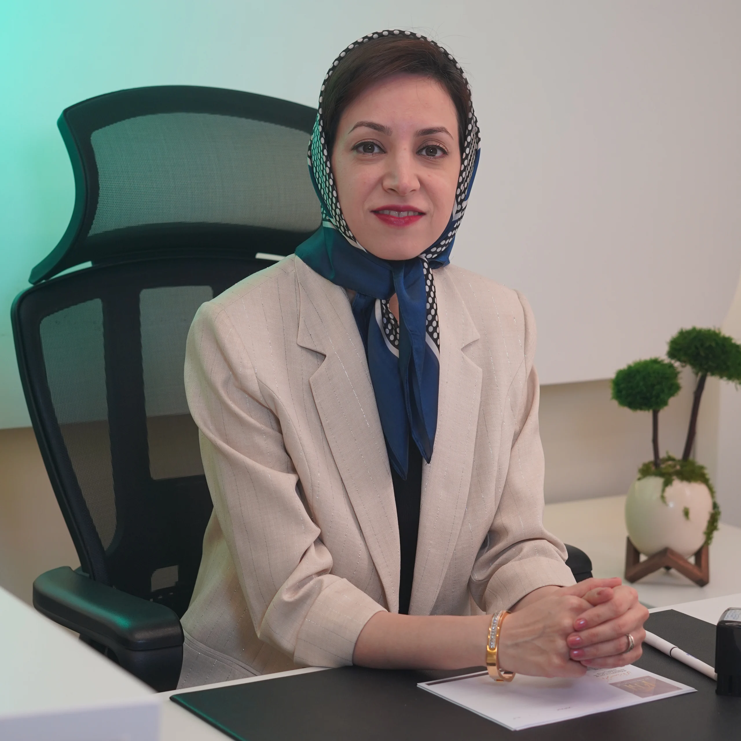دکتر فرزانه قائمی